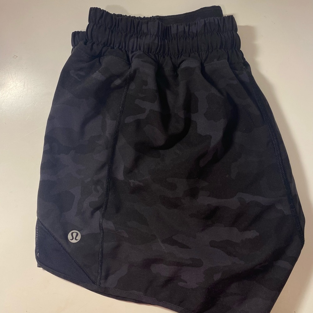 Lululemon shorty Hot short 4”
